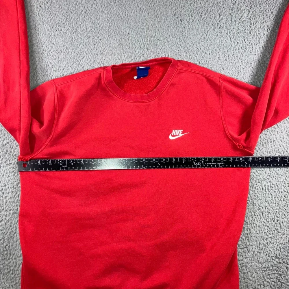 Nike keywords sportswear